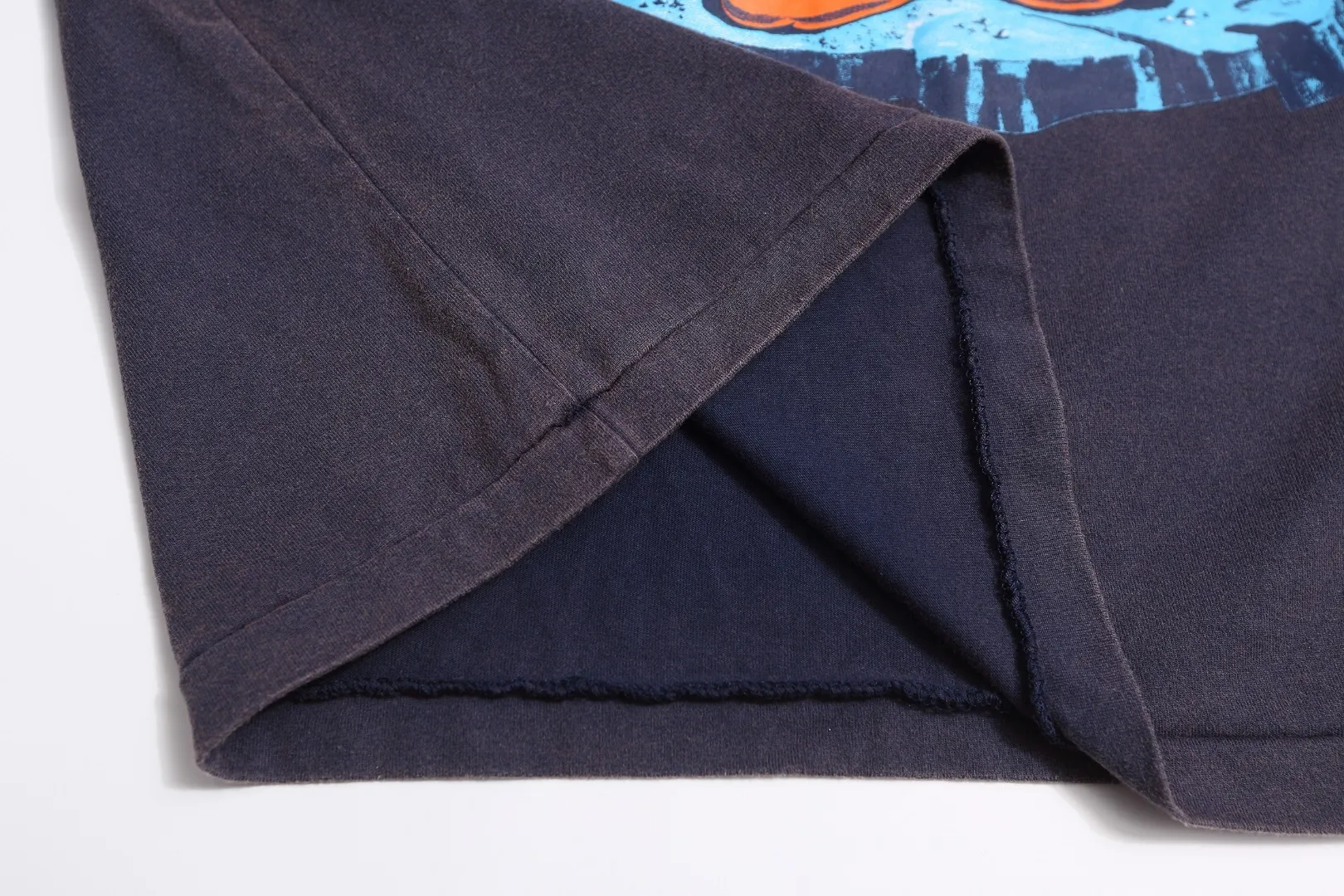 Saint Michael trendy brand fantasy magic FANTASIA cartoon print retro washed and distressed loose long-sleeved bottoming T-shirt Fabric: 260g Style number: SM05 Size: S-M-L-XL Color: blue Price: P156